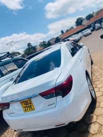 A picture of 2012 Toyota Mark x
