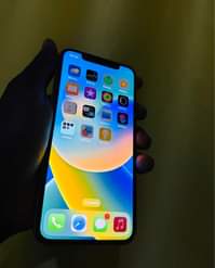 A picture of Iphone x