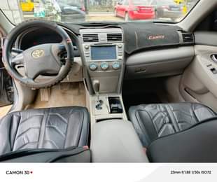 A picture of Toyota Camry 09