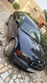 A picture of BMW e46 manual