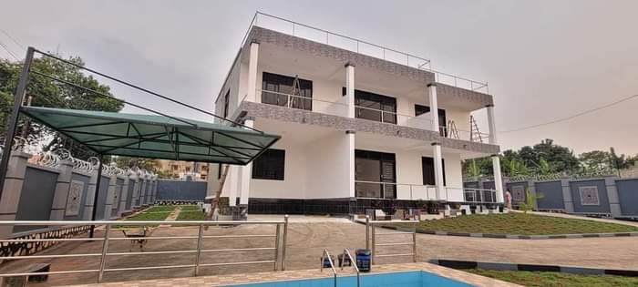 A picture of Maisonette ForSale in Najeera Buwate Asking Price 1 2Billion Negotiable