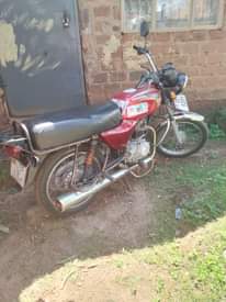 A picture of Bajaj boxer UEP 939Y
