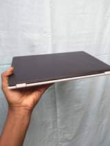 A picture of NAUZA laptop Lenovo