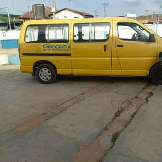 A picture of Clean toyota hiace bonnet for sale