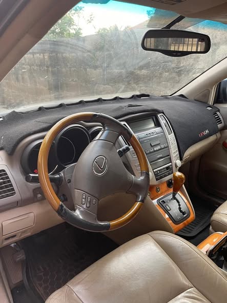 A picture of 2008 Lexus rx 330