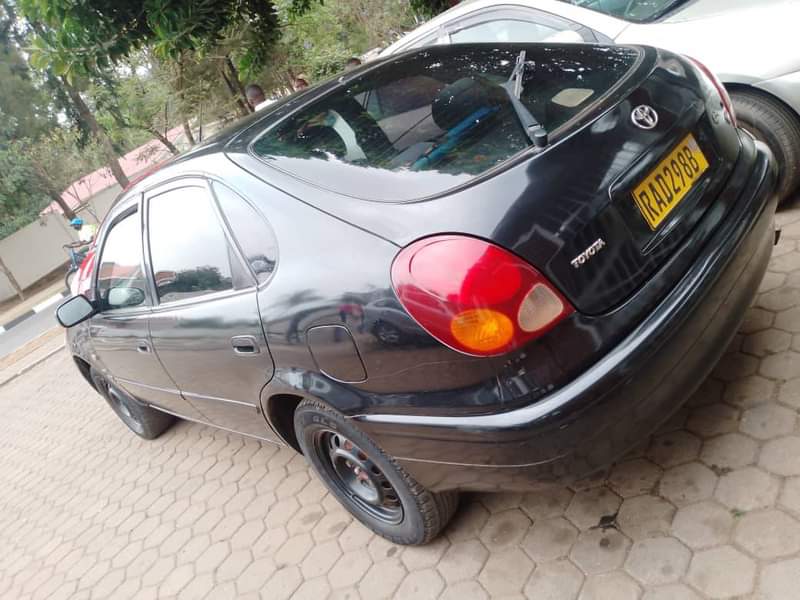 A picture of Telephone 0785577694 0787668210 Toyota Corolla macoyine Manuel 2001 with A