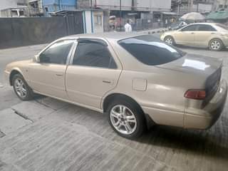 A picture of Toyota Camry 2001