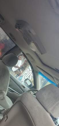 A picture of Toyota sienna 2006 sharp car 09023388645