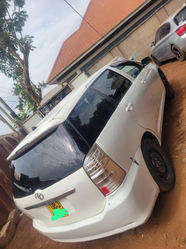 A picture of 2008 Toyota Wish