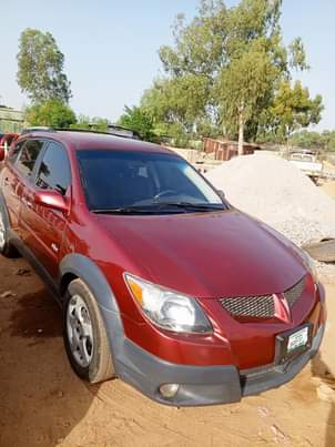 A picture of Pontiac Vibe 2004