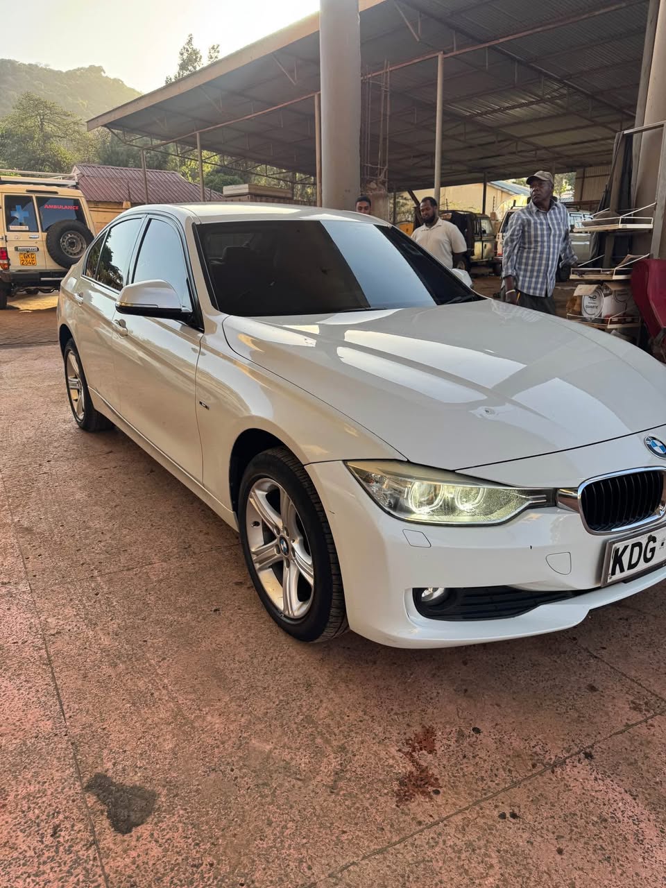A picture of BMW 316i 2014