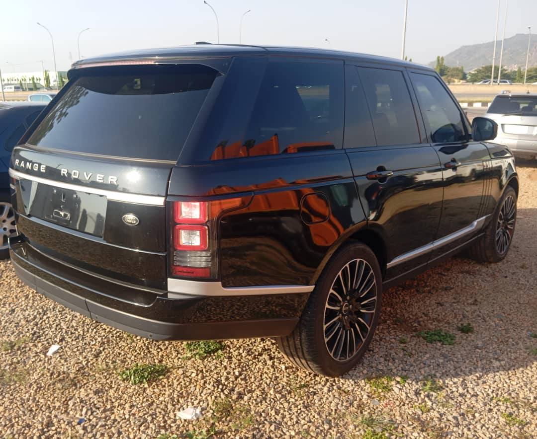 A picture of REGISTERED RANGE ROVER VOGUE HSE