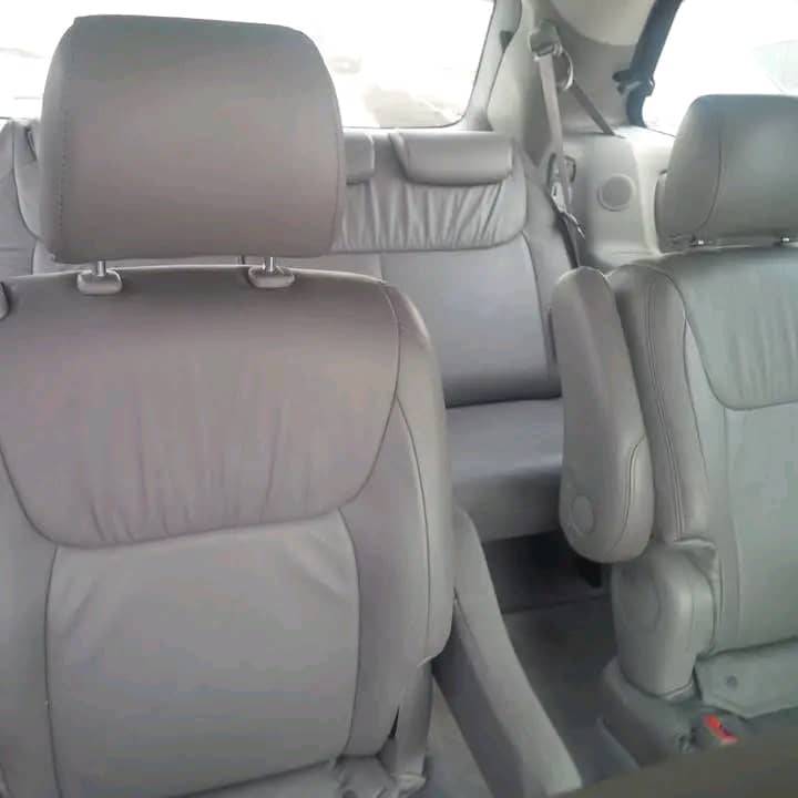 A picture of TOKUNBO Toyota sienna