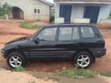 A picture of Toyota RAV4 tokunbo standard complete pure first body pan everything