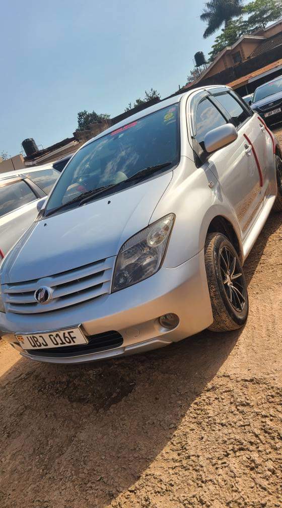 A picture of Toyota IST 2006 model