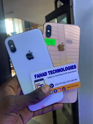 A picture of End of the month offers WhatsApp or call 0759979422 0773648989