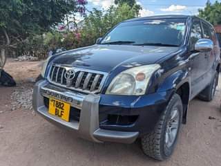 A picture of Land cruiser prado