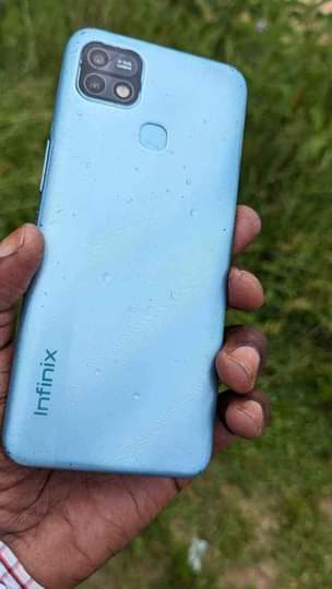 A picture of INFINIX HOT 10i
