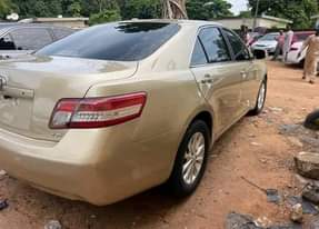 A picture of Toyota Camry LE 2010 In a good condition Engine and
