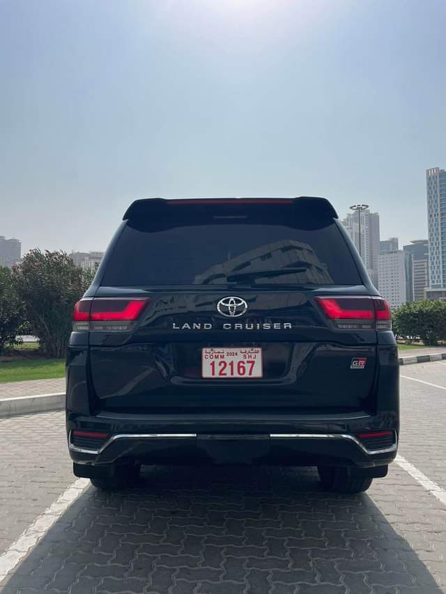 A picture of CAR DETAILS Make Toyota Model landcruser GR sport Year 2014