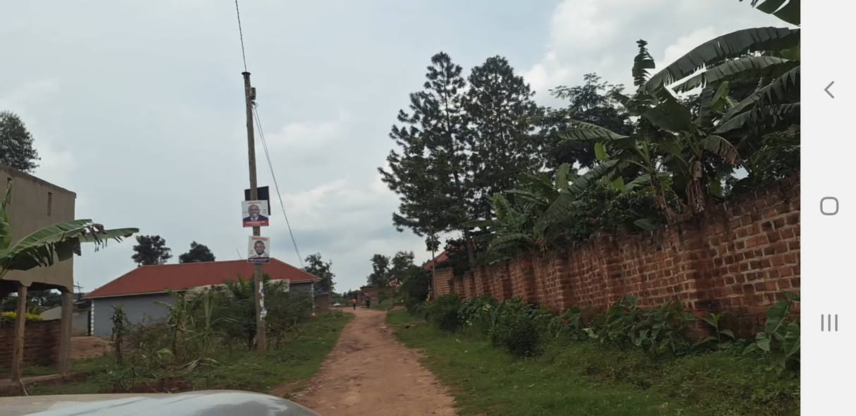 A picture of Bombo hot cake commercial 20m ugx 256771041610