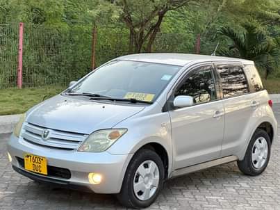 used toyota ist