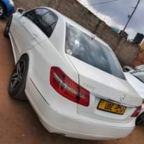 A picture of E300 2010 35M