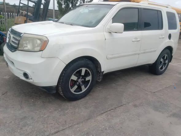 A picture of 2008 Honda pilot