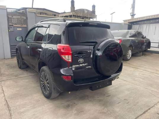 A picture of Toyota Rav4 2008 registered