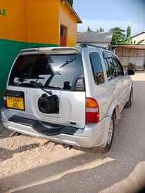 A picture of Toyota escudo Suzuki