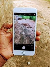 A picture of Iphone 7 plus mpyaaa gb128 bh99 finger saaf