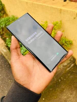 A picture of SAMSUNG GALAXY NOTE 10