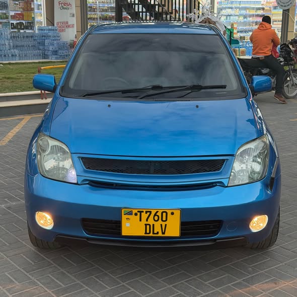 A picture of Toyota Ist For Sale M11