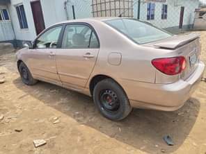 A picture of 2004 Toyota corolla Silent engine Perfect transmission Ac chilling 2