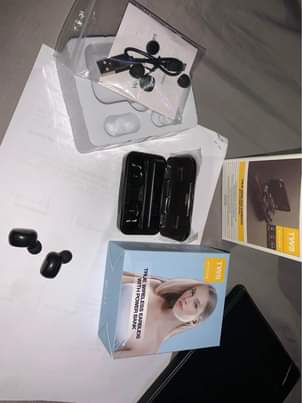 A picture of Earbuds