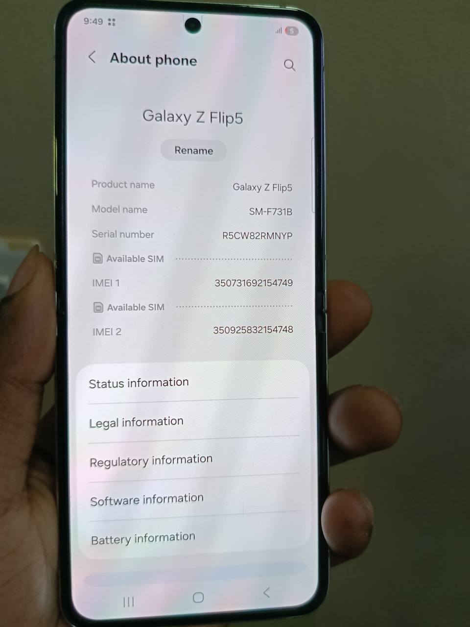 A picture of GALAXY Z FLIP 5
