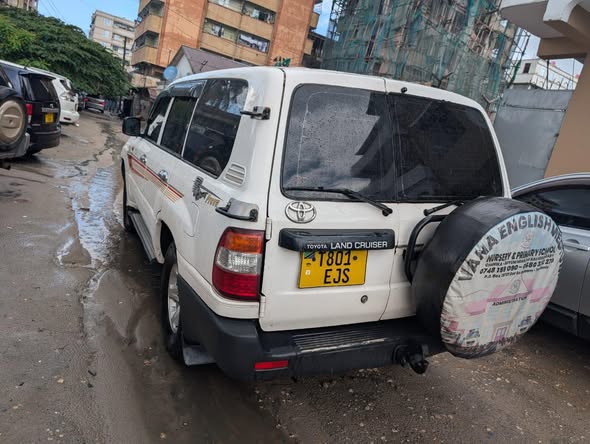A picture of LAND CRUISER GX
