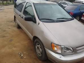 A picture of 100 FIRST BODY TOYOTA SIENNA SHARP GEAR UNTAMPERED ENGINE UPDATED