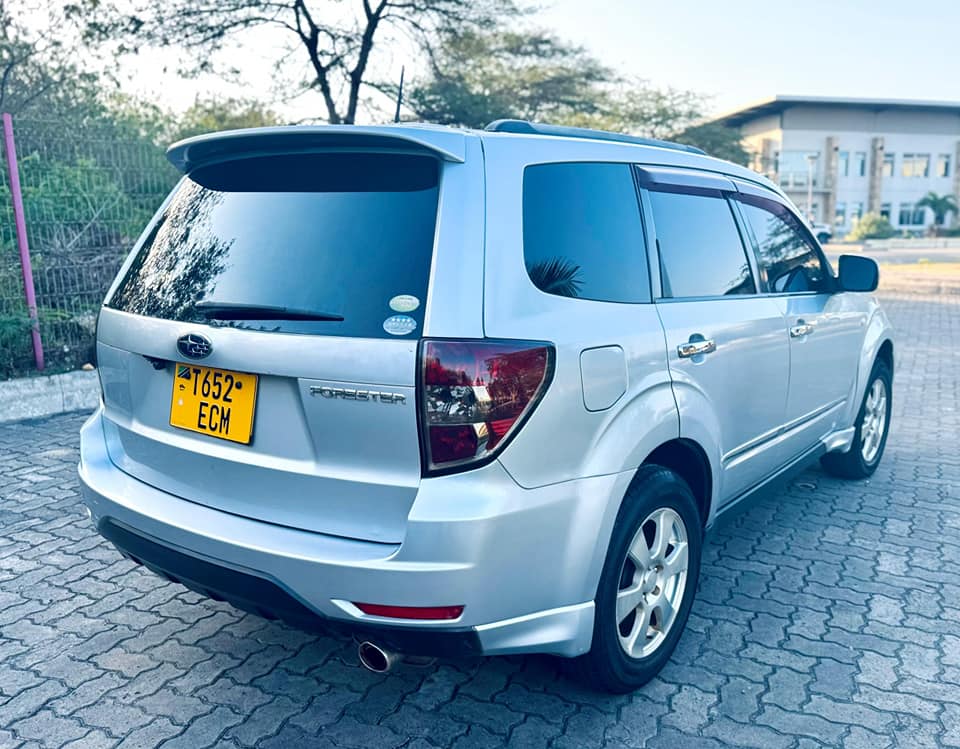 A picture of TOYOTA FORESTER