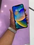 A picture of IPhone XS Max 256gb