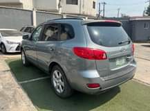 A picture of GREAT DEAL HYUNDAI SANTAFE LIMITED 2008 CAR IS FULL OPTION...100