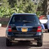 A picture of MERCEDEZ BENZ ML350