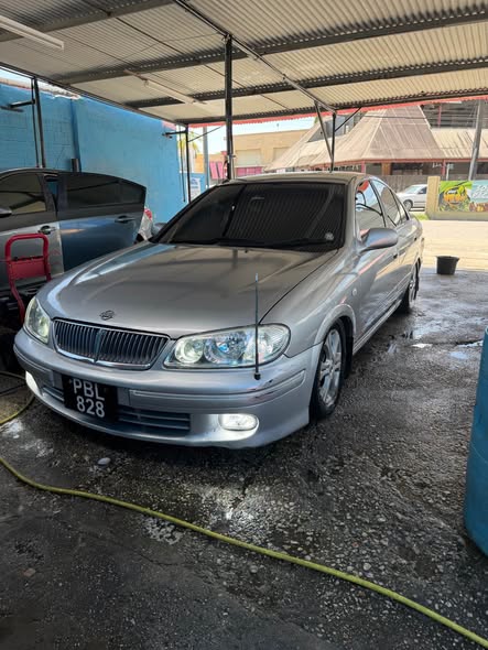 nissan almera