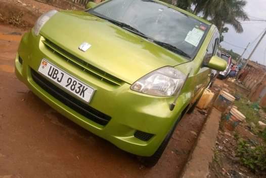 A picture of Toyota passo