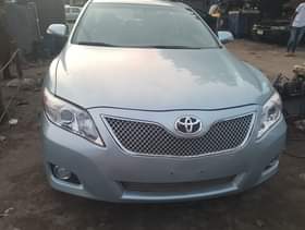 A picture of 2008 Toyota Camry use by a woman first body Untampered