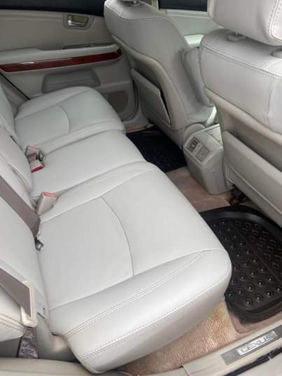 A picture of Lexus RX330 08036407690