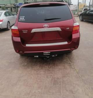 A picture of DIRECT TOKUNBO 2008 HIGHLANDER AVAILABLE Price 11 8m LOCATION IKOTUN