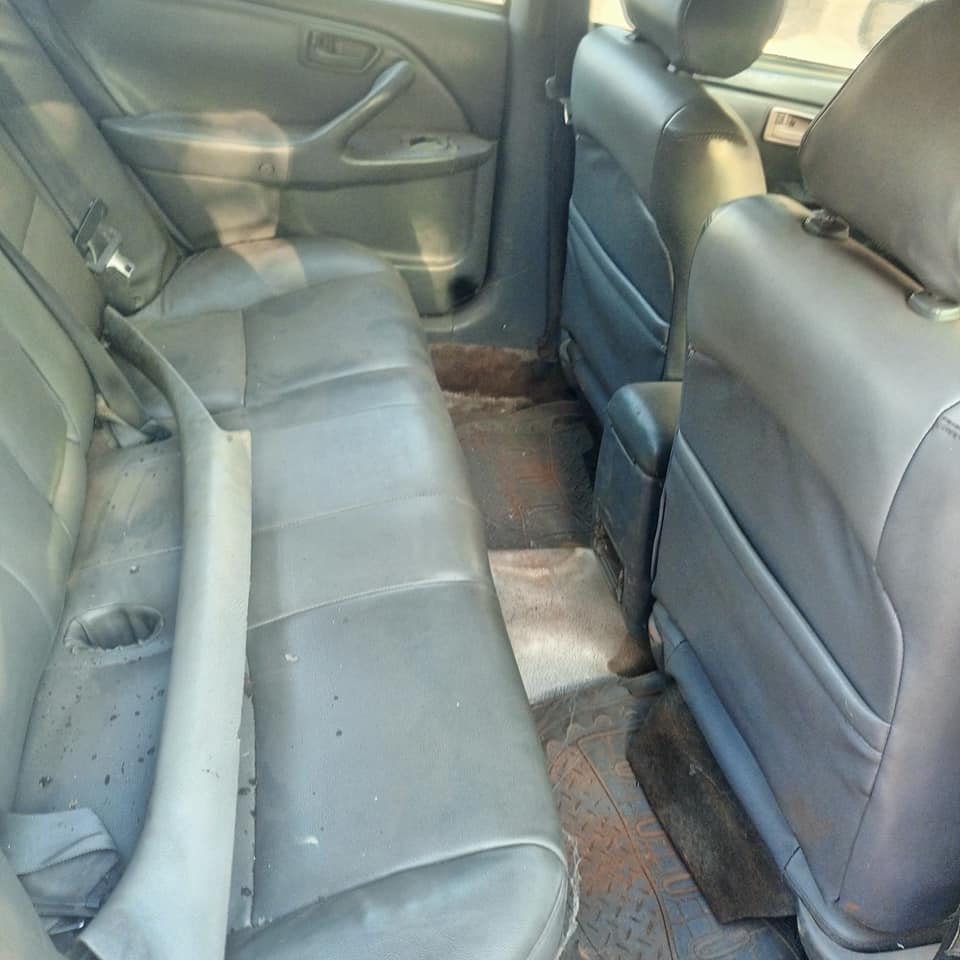 A picture of Toyota Camry droplight