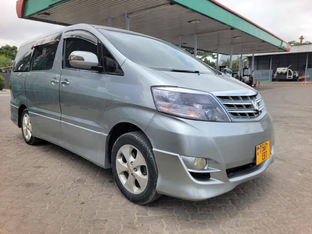A picture of Alphard 0767058883