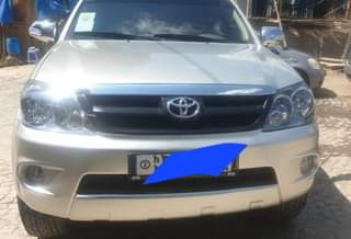 used toyota fortuner